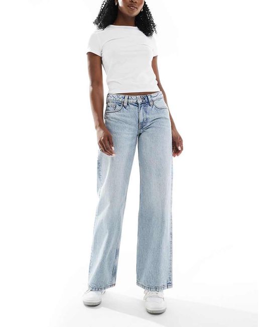 Monki Imoo in het Blue