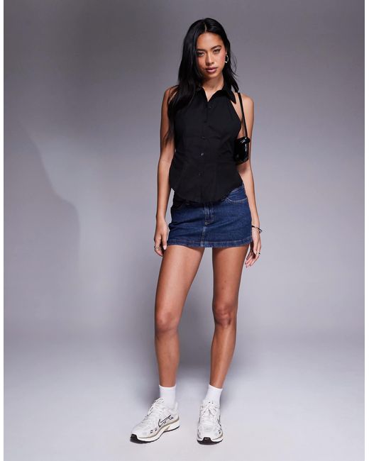 ASOS Black – ärmellose neckholder-hemdbluse
