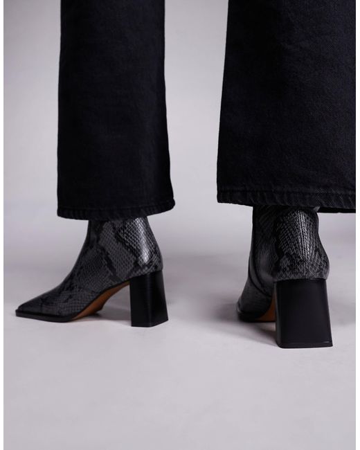 Ramona - bottines à talon et bout carré en cuir effet peau ASOS en coloris Black