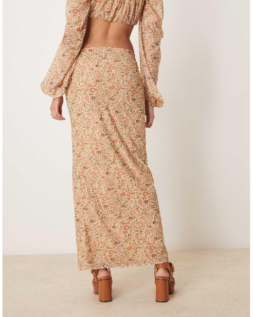 Jupe d'ensemble longueur mollet fendue sur le côté - imprimé fleurs ASOS en coloris Natural