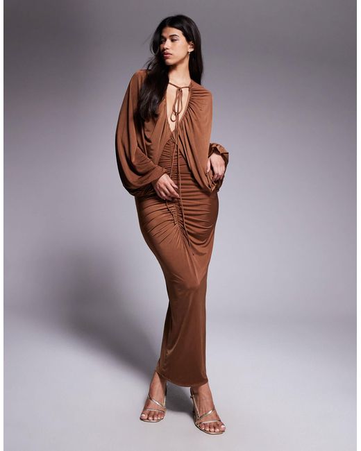 ASOS Brown – anschmiegsames, gerafftes maxikleid