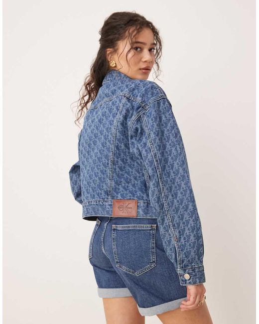 Chaqueta Vaquera Azul Medio Con Estampado Integral De Estilo Años 90 Signature De Calvin Klein de color Blue
