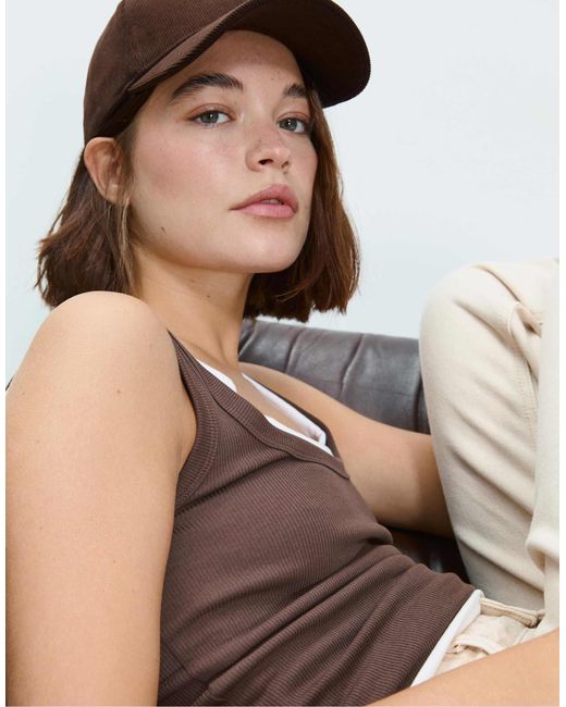 Stradivarius Brown – basic-kappe