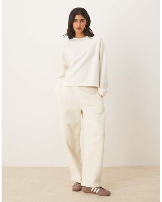 Sudadera Extragrande Con Mangas Raglán E Interior Afelpado De -Blanco ASOS de color Natural