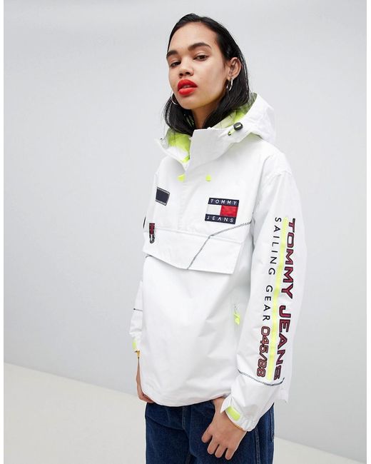 Tommy Hilfiger Tommy Jean 90s Capsule 5.0 Oversized Sailing Jacket in White  | Lyst Canada