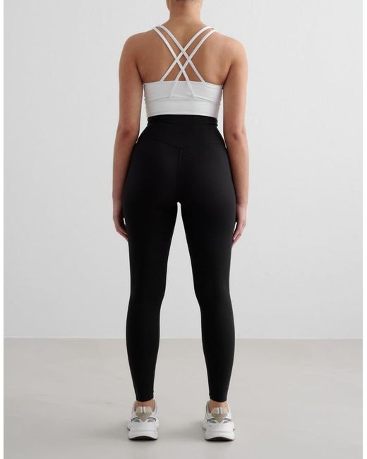 Aim'n White Sense Sports Bra