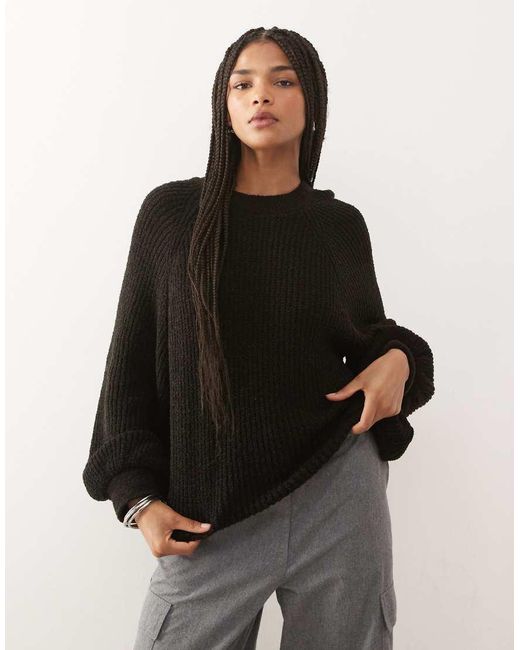 Reclaimed Vintage Black Knitted Crew Neck Knitted Jumper With Raglan Balloon Sleeves