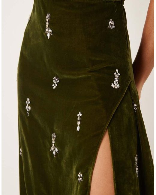 Hope & Ivy Green Cowl Neck Embellished Velvet Maxi Dress