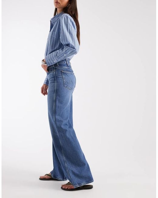 Wrangler Blue World Wide Mid-rise Jeans