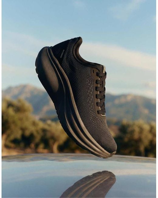 Oysho Black Oy/er 835 Running Shoes