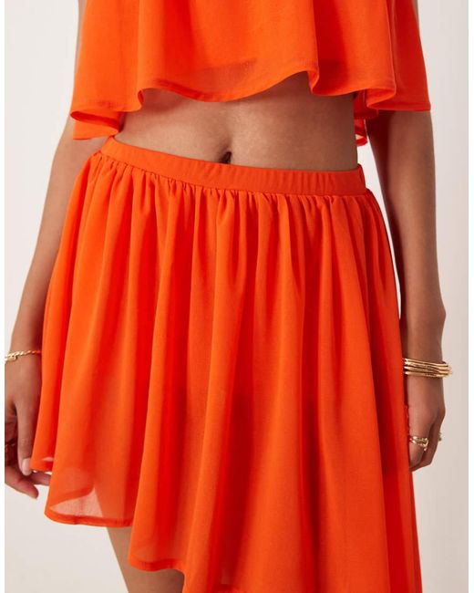 ASOS Mini Rok Met Ruches En Asymmetrische Zoom in het Red