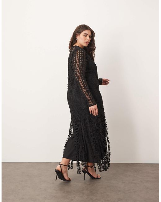 ARRANGE Black Curve – langärmliges midikleid