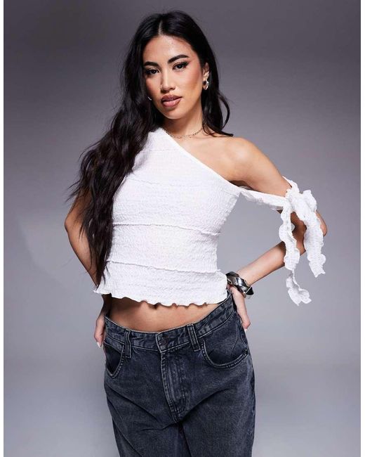 ASOS Top Met Gesplitste Golvende Textuur, Gestrikte Zijkant En Asymmetrische Hals in het Blue