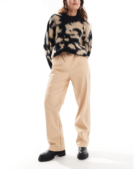 Pantalon droit à enfiler en similicuir - neutre Miss Selfridge en coloris Natural