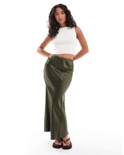New Look Green – asymmetrischer satin-midirock