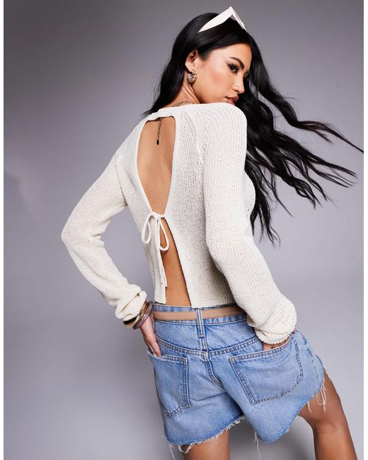 Pull en maille texturée à dos ouvert - crème ASOS en coloris Gray