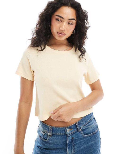 Monki Gekrompen T-Shirt in het White