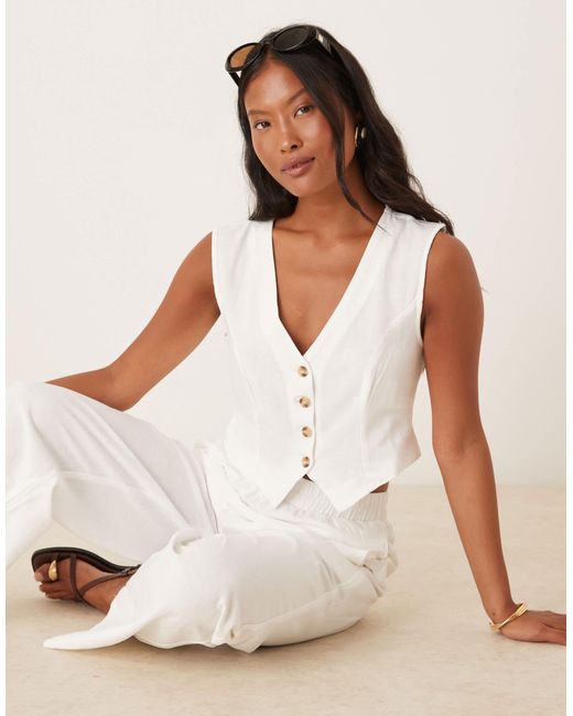 Vila Natural Linen Touch Cropped Tailored Waistcoat Co-ord
