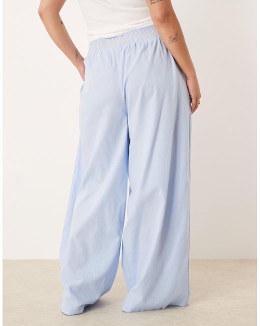 Curve - pantalon large à enfiler en lin mélangé avec taille froncée contrastante ASOS en coloris Blue