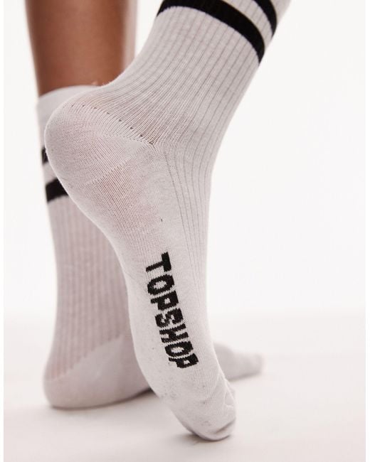 TOPSHOP White Sporty Ribbed Socks With Black Stripes