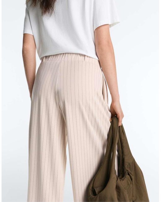 Oysho White Wide-Leg Crop Trousers With Pleats And Stripes