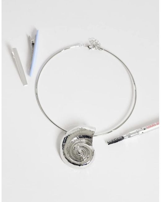ONLY Gray Seashell Necklace