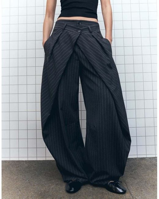 Bershka Blue Pleated Trousers With Double Button