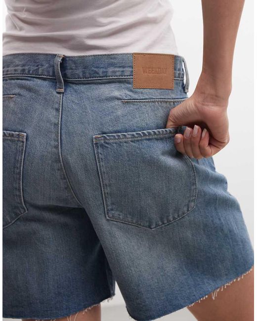 Weekday Blue Low Waist baggy Denim Shorts With Twisted Front Seam