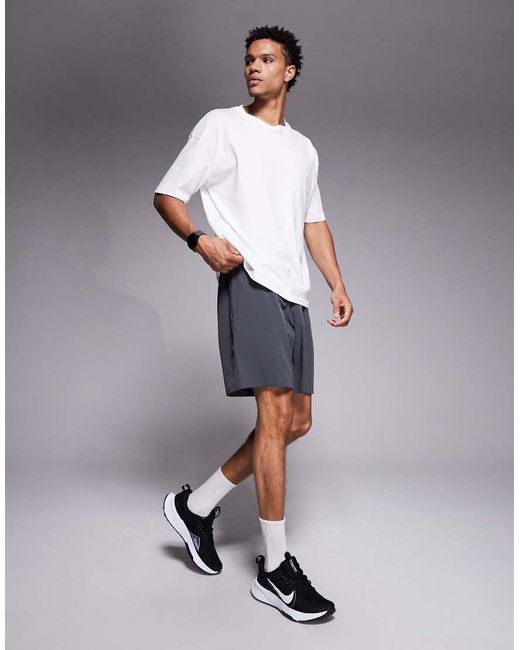 4505 Multicolor Icon 7 Inch Quick Dry Training Shorts With Zip Pockets for men