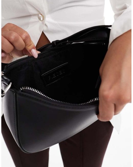Borsa Da Spalla Nera di Pieces in Black
