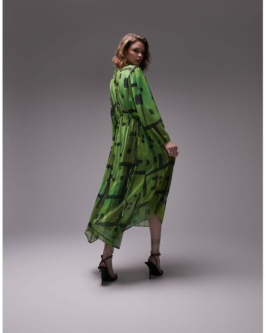 Robe mi-longue froncée à taille cintrée et ourlet en pointe avec imprimé  TOPSHOP en coloris Vert | Lyst