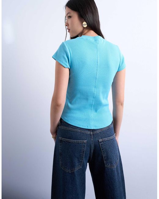 T-shirt côtelé ajusté avec ourlet arrondi TOPSHOP en coloris Blue