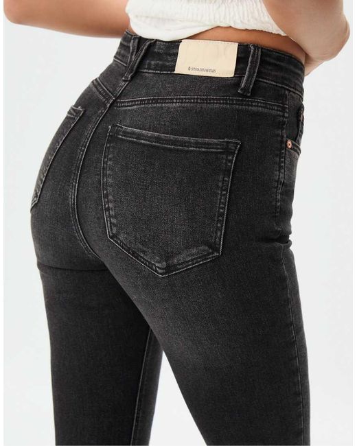 D09 di Stradivarius in Blue