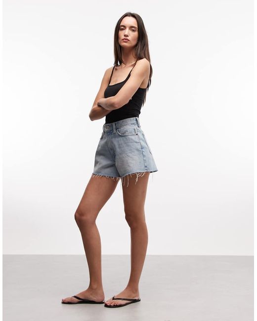 Canotta Nera Con Spalline Sottili E Scollo Rotondo di Monki in Black