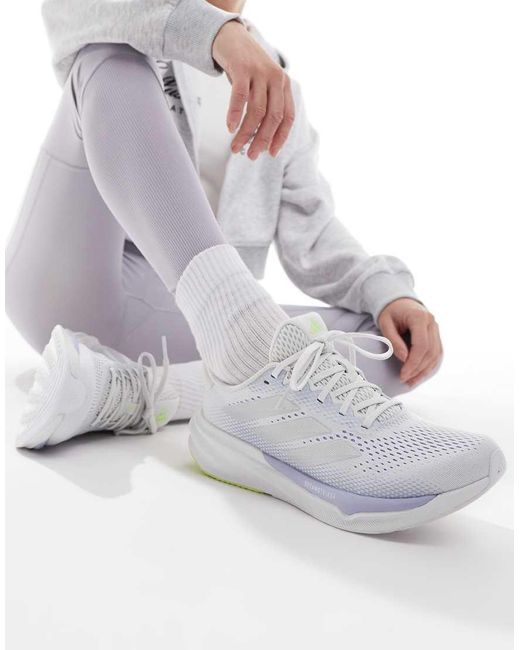 Zapatillas De Deporte Grises, Violetas Y Verde Lima Supernova Stride De Adidas Running Adidas Originals de color Gray