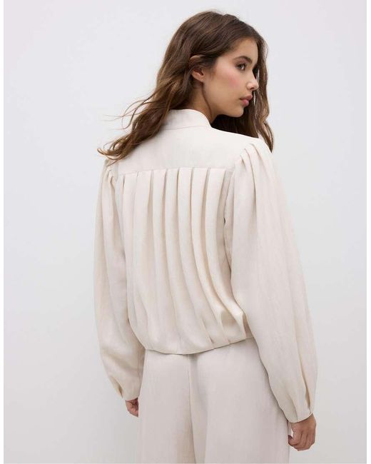 Stradivarius Natural Flowing Pleated Bomber Jacket