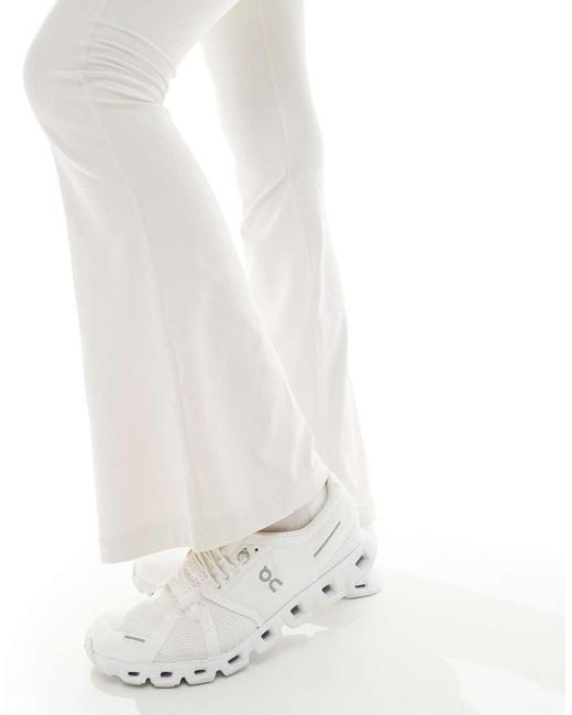 agon® White Flared Leggings