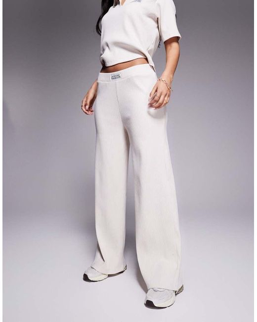 ASOS Weekend Collective in het Purple