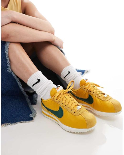 nike cortez nylon