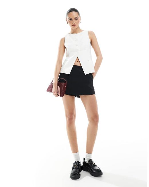 Stradivarius White Round Neck Waistcoat