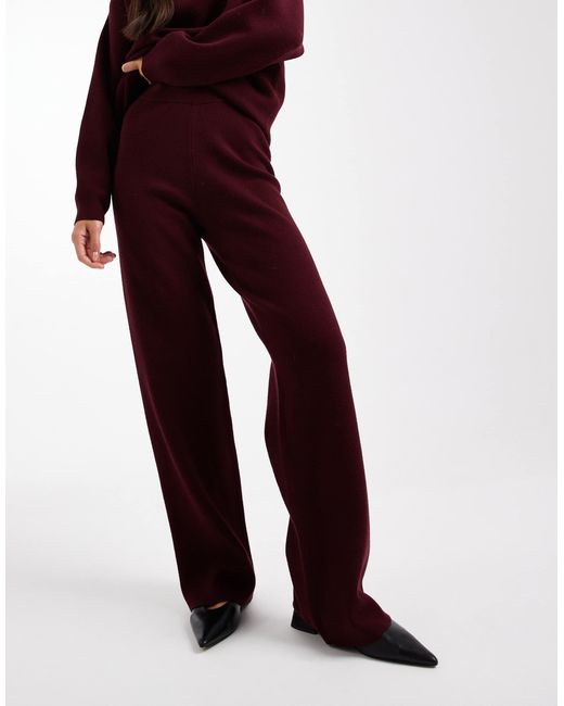 4th & Reckless Red – strickhose