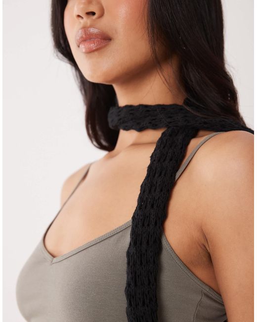 ASOS Blue – häkelschal