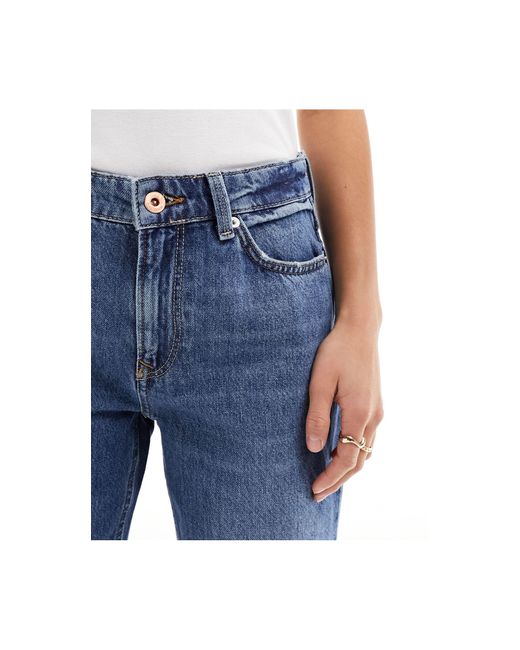 Jaci - jeans dritti a vita medio alta lavaggio medio di Only Petite in Blue