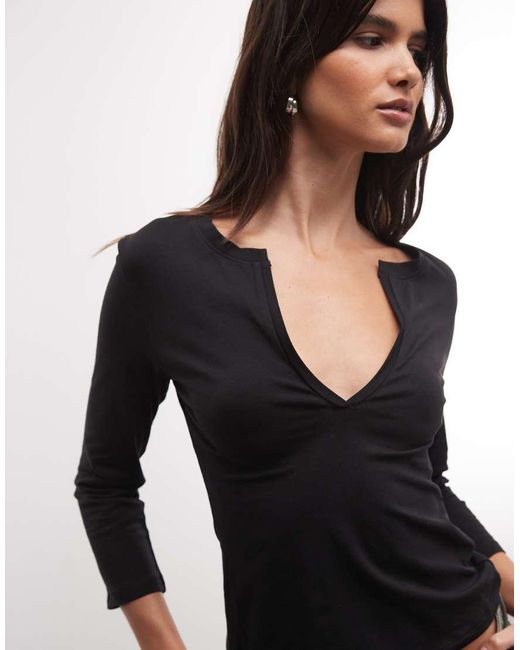 Weekday Black V-Neck Three Quarter Length Sleeve Top