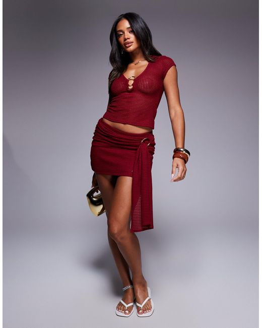 Top d'ensemble texturé à col v et mancherons - baie ASOS en coloris Red