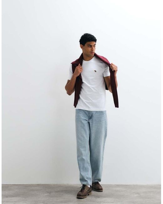 Abercrombie & Fitch Red Slim Fit Icon Logo T-Shirt for men