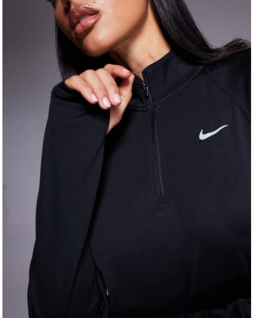 Tempo - t-shirt à col zippé et manches longues en tissu dri-fit Nike en coloris Black