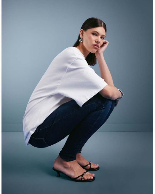 710 di Levi's in Blue