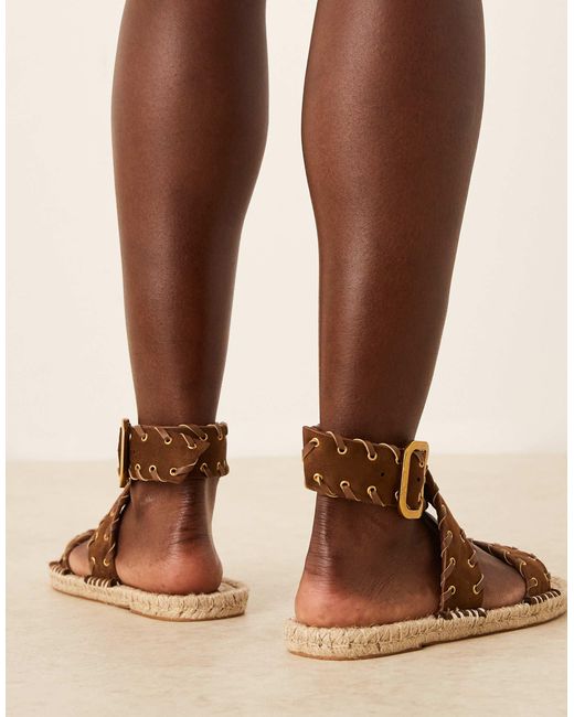 ASOS Brown – jazzy – espadrilles-sandalen