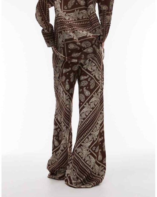 Pantalones Marrones Con Diseño Estilo Bandana Y Cinturilla Elástica De (Parte De Un Conjunto) Mango de color Brown